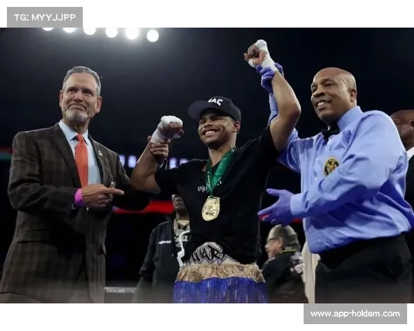 轻量级新秀帕根本地作战保持14战全胜，WBO排名第11位